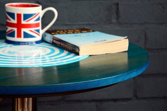 Two tier round table 3.jpg